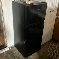Small Refrigerator With Freezer