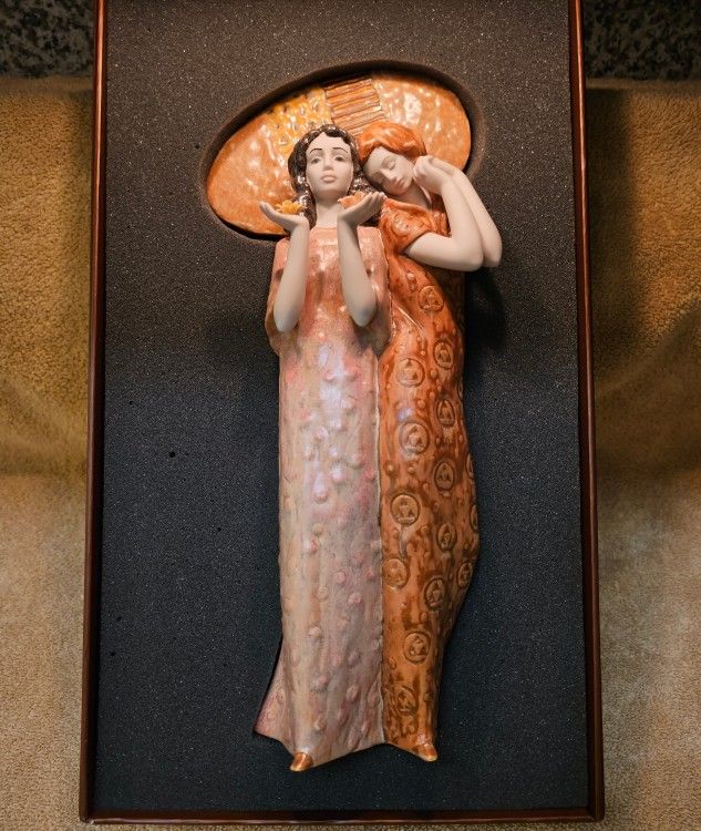 Lladro YEARNING FOR HAPPINESS Signed Porcelain Figurine #6992 Gustav Klimt