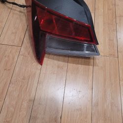 2021-2023 Hyundai Elantra Left Drivers Side Taillamp