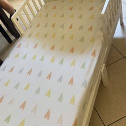 Delta Toddler Bed With Mattress