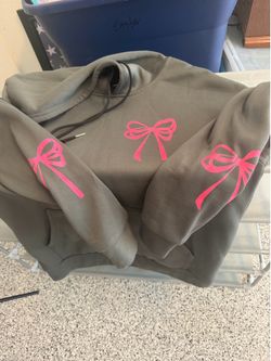 Hoodie bow medium
