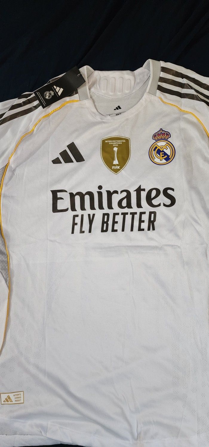 Real Madrid Vini Jr. Home Jersey 25/26 LARGE