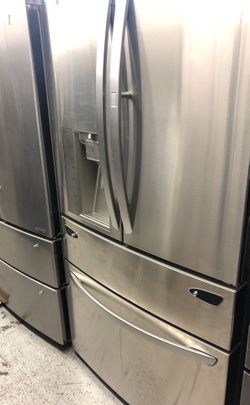 New LG 30 cu. ft. Super Capacity 4-Door French Door Refrigerator with CustomChill® Drawer - Stainless Steel Model: LMXS30776S fridge