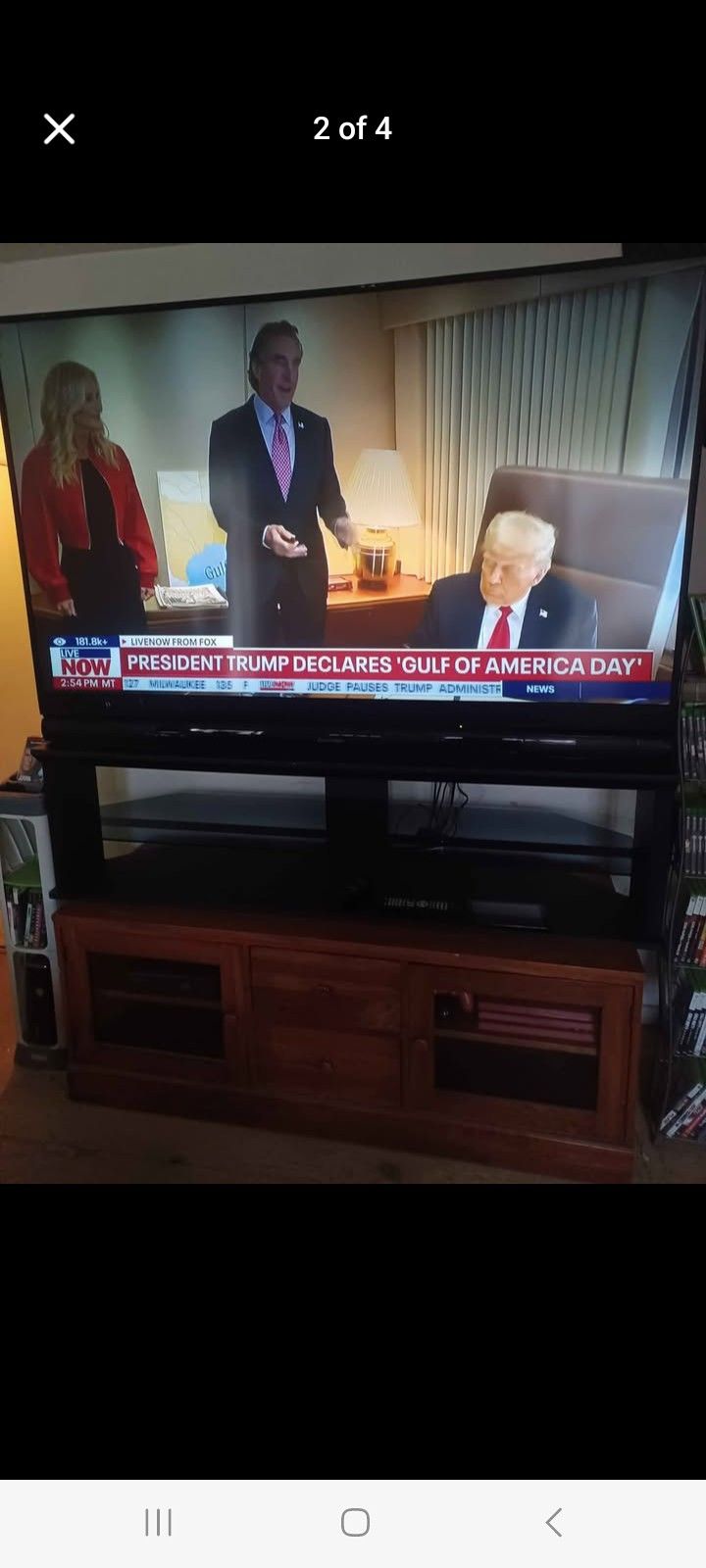 73"MITSUBISHI 1080P DIGITAL LASER PROJECTION TV WITH MATCHING STAND AND ROKU STREAMING STICK $300 FINAL PRICE