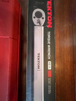 Tekton  24340 1/2 inch Click Torque Wrench 25-250 Ft/Lbs