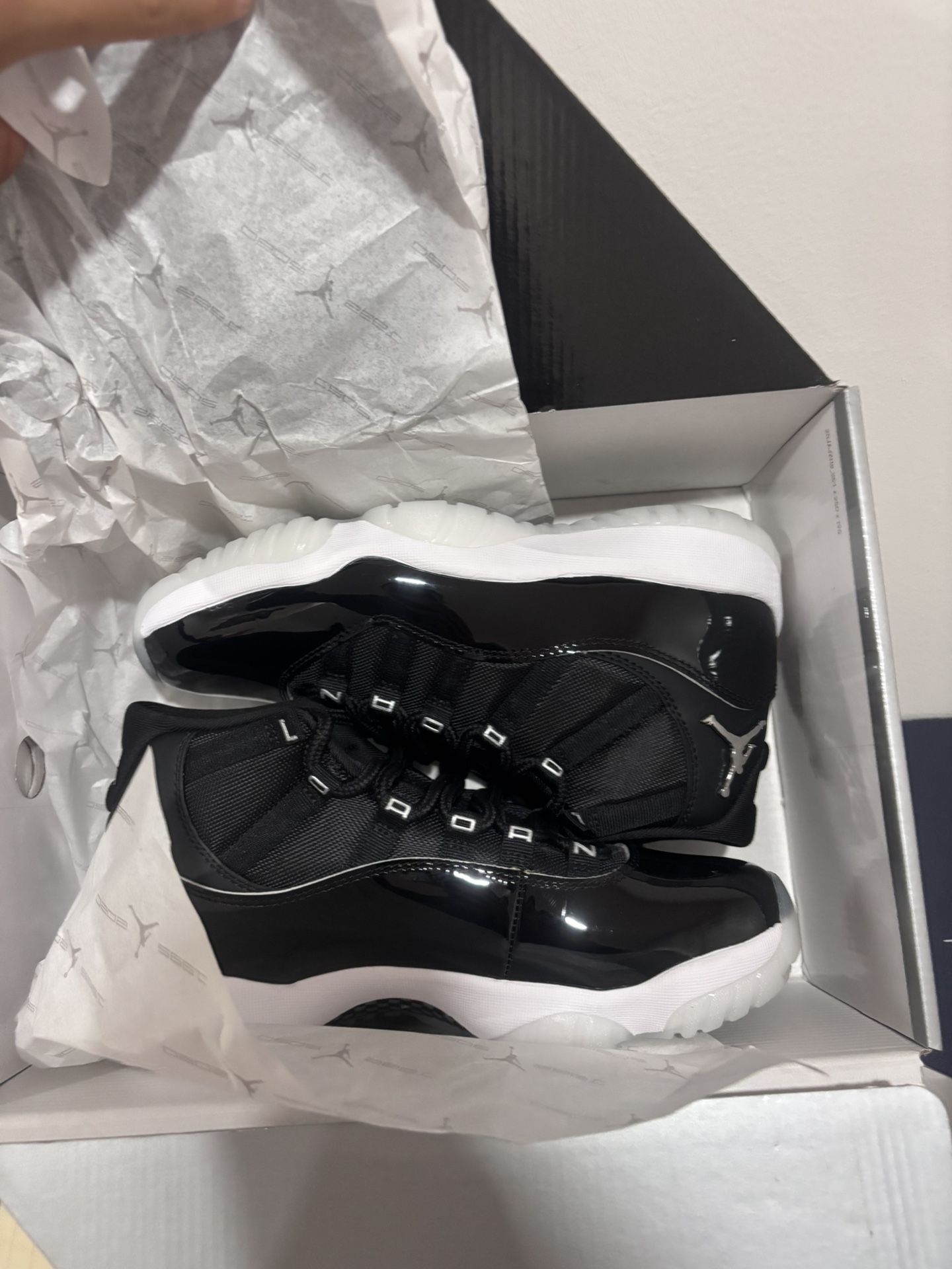 Jordan 11 Jubilee High Size 9.5