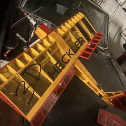 2 rc planes vintage No controllers Both have engines Servers etc 300 cash for both they both have 400 dollar motors alone that run All for 300 cash or