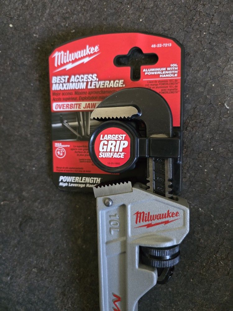 Milwaukee Pipe Wrench