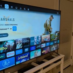 65in Samsung smart TV UN65CU7000F