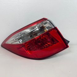 2014 - 2016 TOYOTA COROLLA LH DRIVER SIDE TAILLIGHT OEM