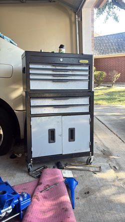 Stanley Rolling Tool Chest Cabinet