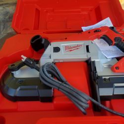 Milwaukee Deep Cut Band Saw (NEW)