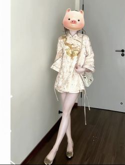 New Chinese-style outfit set for Spring/Summer 2026 – designer-inspired chic ensemble featuring Zhulong embroidery, a Xiaoxiang-style top with traditi