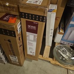 Home Decorators Collection
20.1 in. W x 26.1 in. H Rectangular Aluminum Medicine Cabinet with Mirror