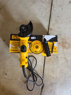 Dewalt 11 Amp Corded 4.5 in. Small Angle Grinder