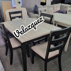 ✅️✅️5 pc  two tone finish wood dining table set padded seat chairs✅️✅️