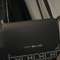 tommy hilfiger bag