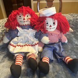 Vintage Raggedy Ann & Andy Dolls – Classic Charm!