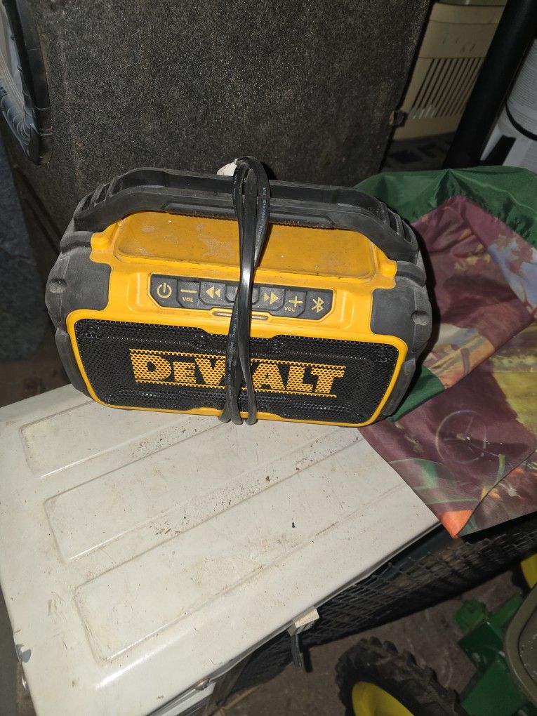 Dewalt Bluetooth Speaker