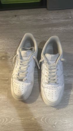 Air Force 1s White (Size 8)