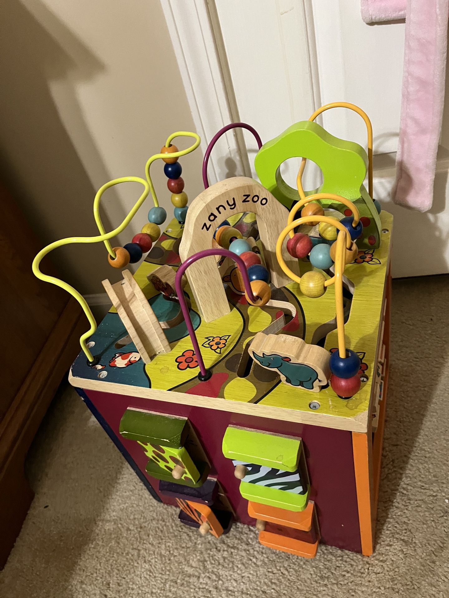 Zany Zoo Activity Cube
