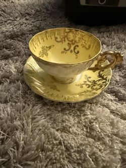 1950s Teacup & Saucer Royal Sealy Yellow Opalescent Light Moriage Lusterware