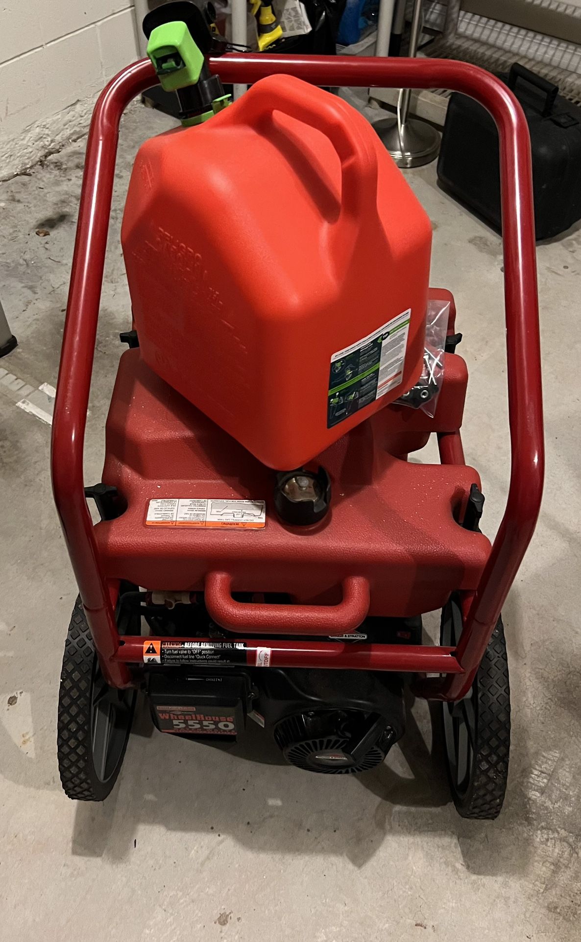 Generator 5550 Watts With Gas Can