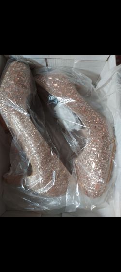 Champagne/ Rose gold pumps