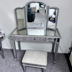 Mirror Vanity And Stool Set