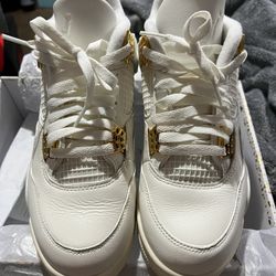 Jordan 4 Metallic Gold 