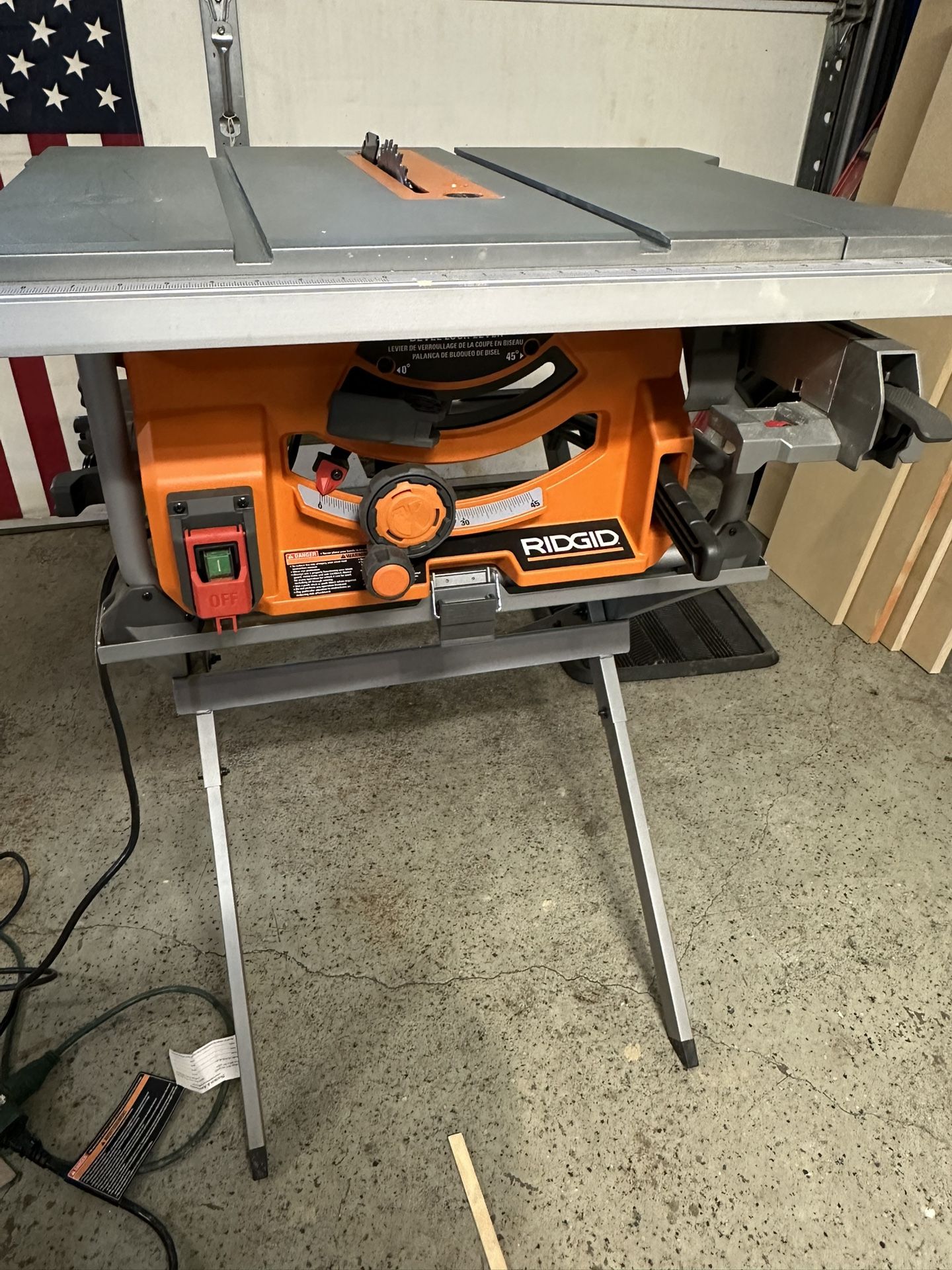 Selling Like New Rigid 10” Table Saw 