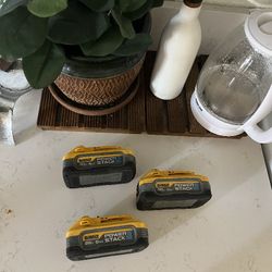 Dewalt 20v Power Stack Baterias 5.0ah Y Una Chica $140 Firme Precio