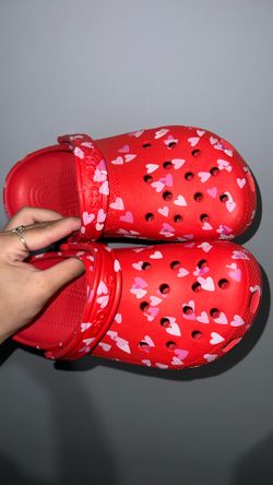 Valentine Crocs