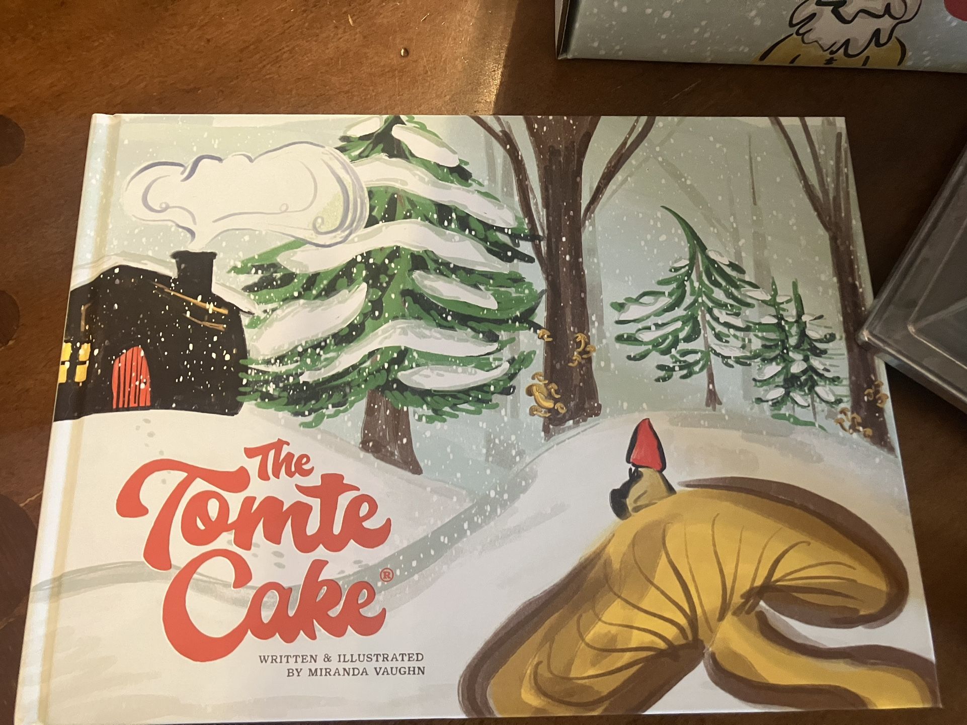 New In Box The Tomte Cake