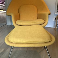 Kardiel Womb Chair Replica with Ottoman 