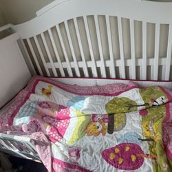White Baby Crib With Mattress 