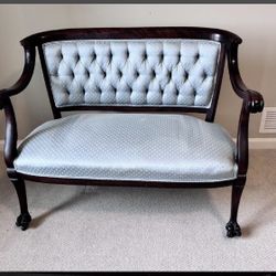 Victorian Vintage Loveseat 