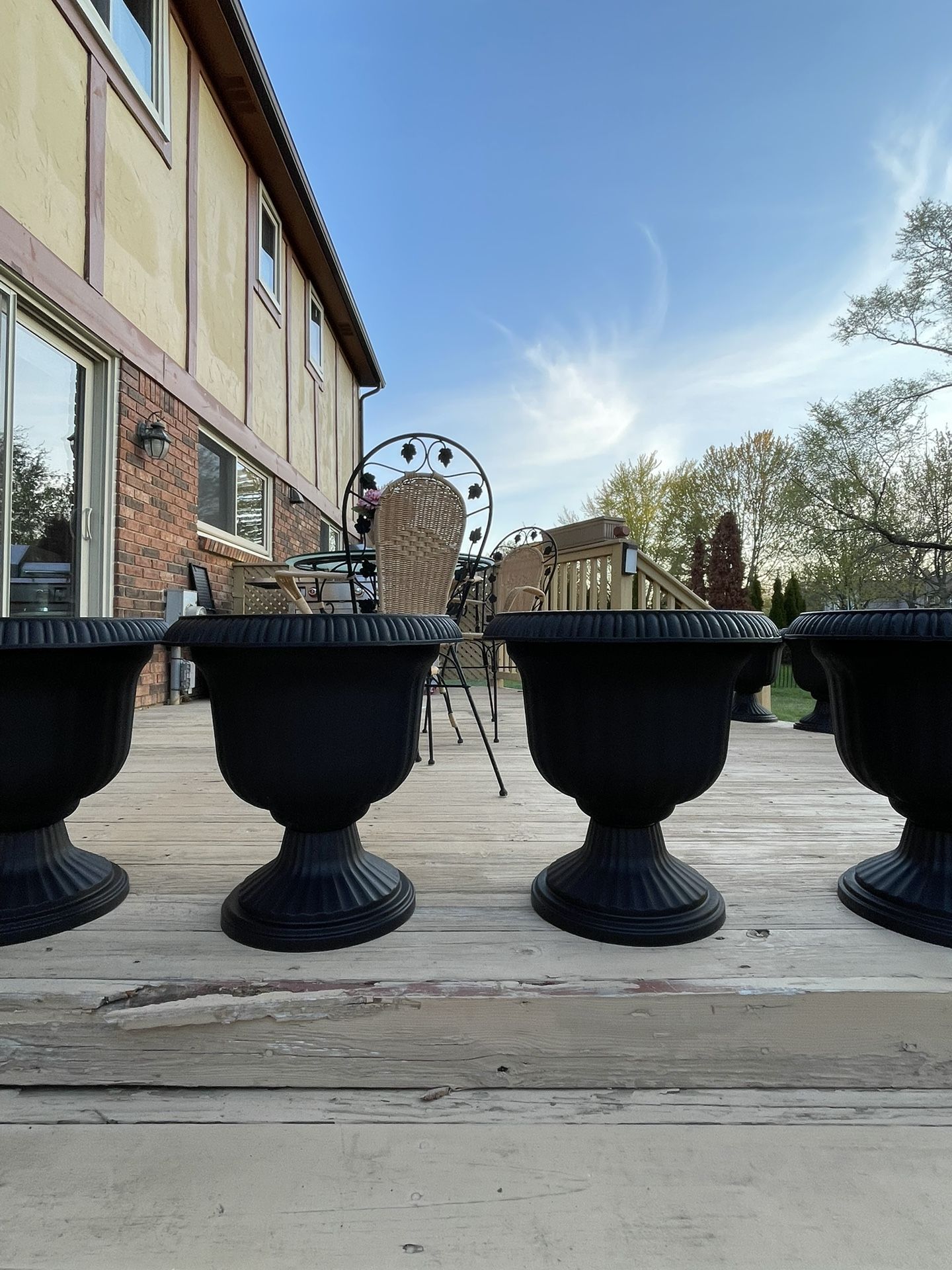 Very Nice 4 Flower Pots 20 Heights 17 opening