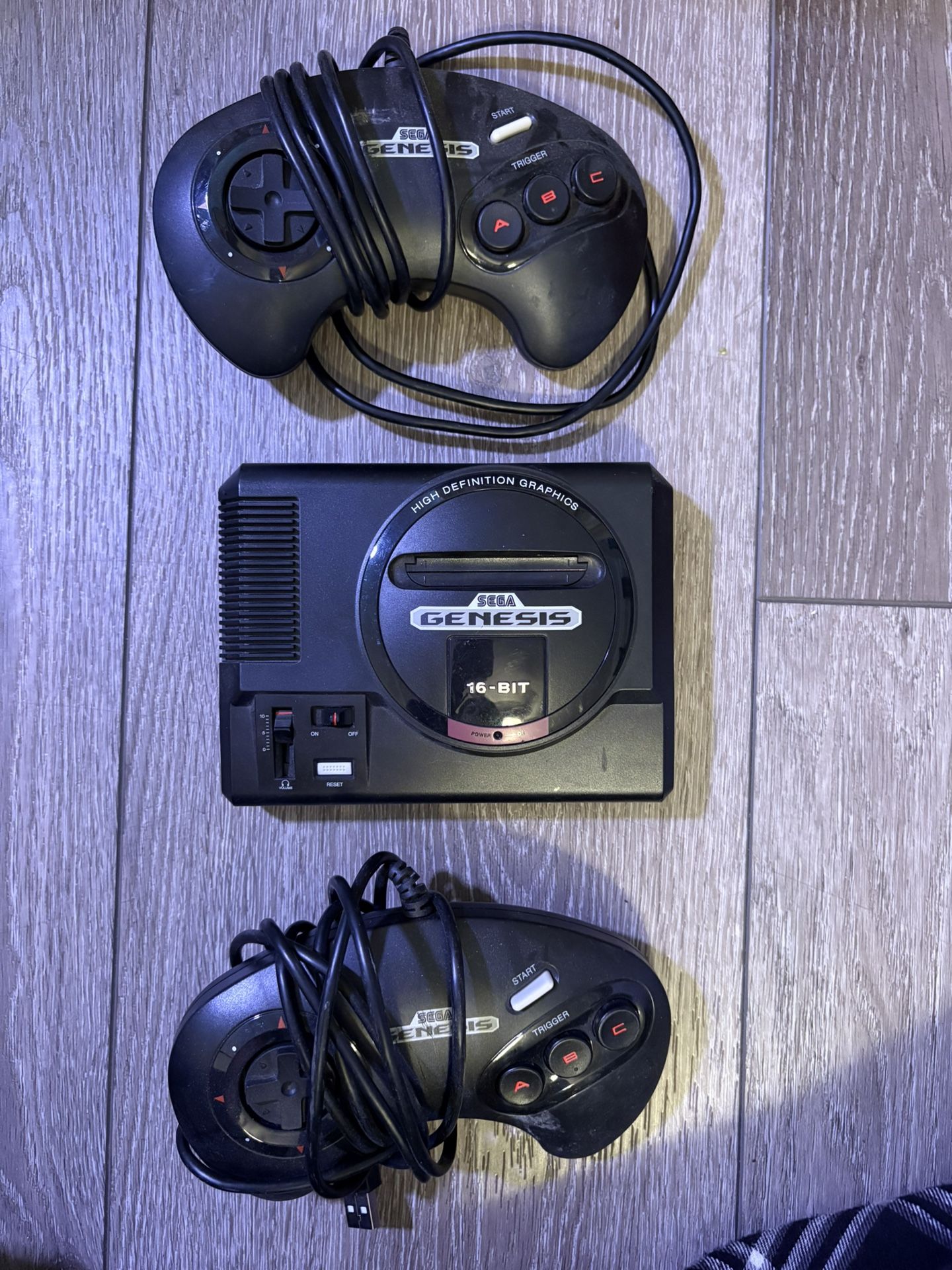 Genuine SEGA Genesis Classic Retro Mini Console (MK-16000)