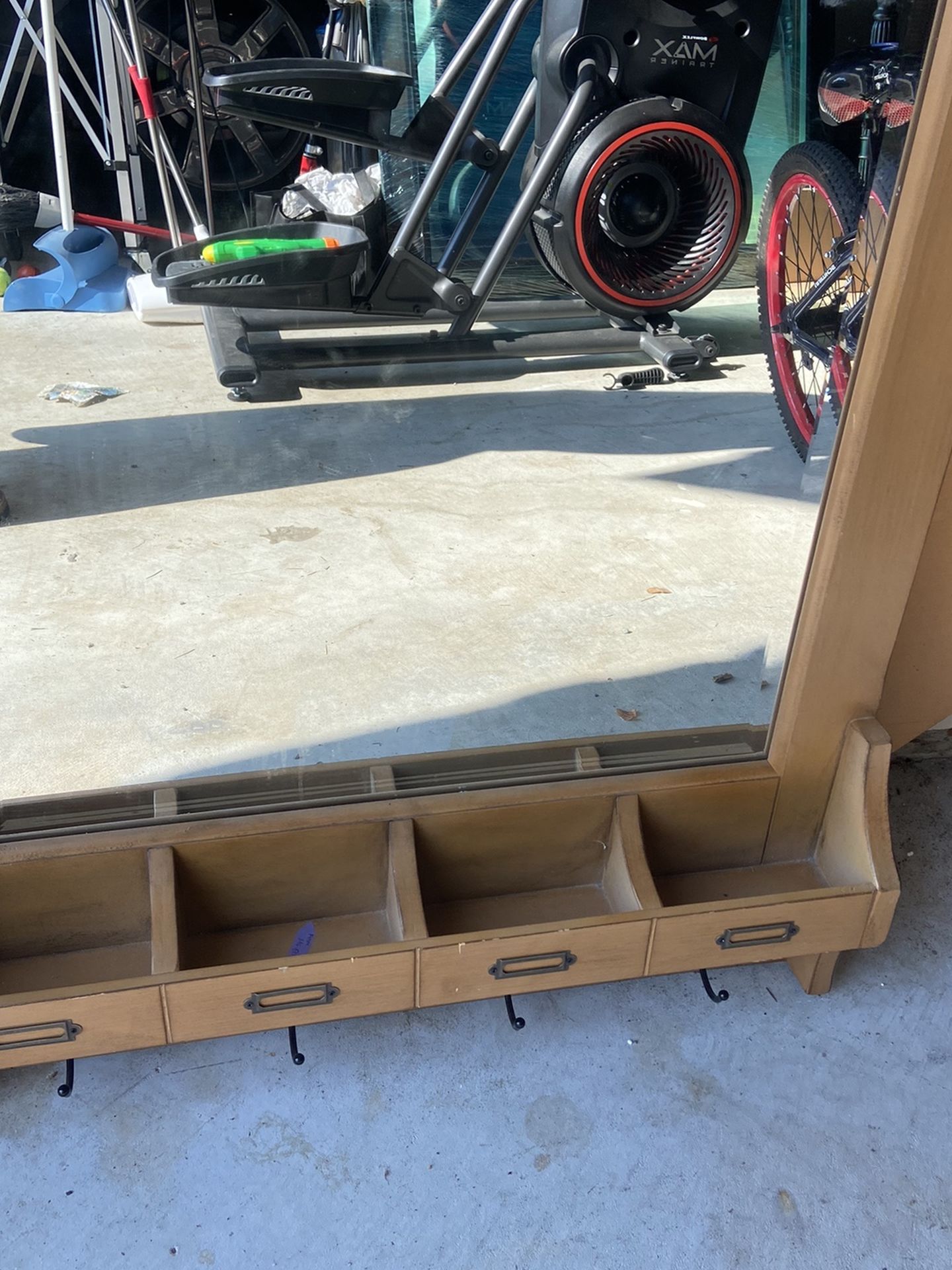 Hanging Mirror Rack With Cubby