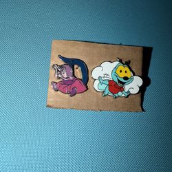 Madam Mim D Pin & Zipper In The Clouds Pin