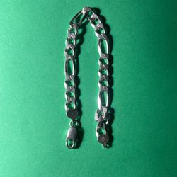 Sterling Silver Bracelet. 8 Inches long.
