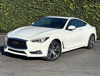 2017 INFINITI Q60