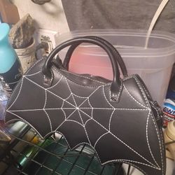 Bat purse