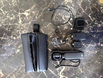 DJI Osmo Pocket 3 Creator Combo