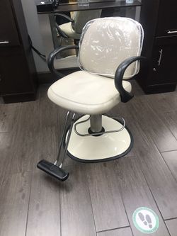 Belvedere Stylist Chair Heavy Duty