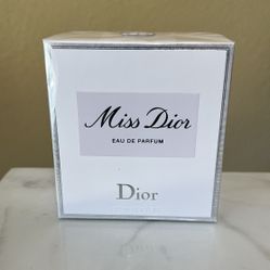 Miss Dior Perfume