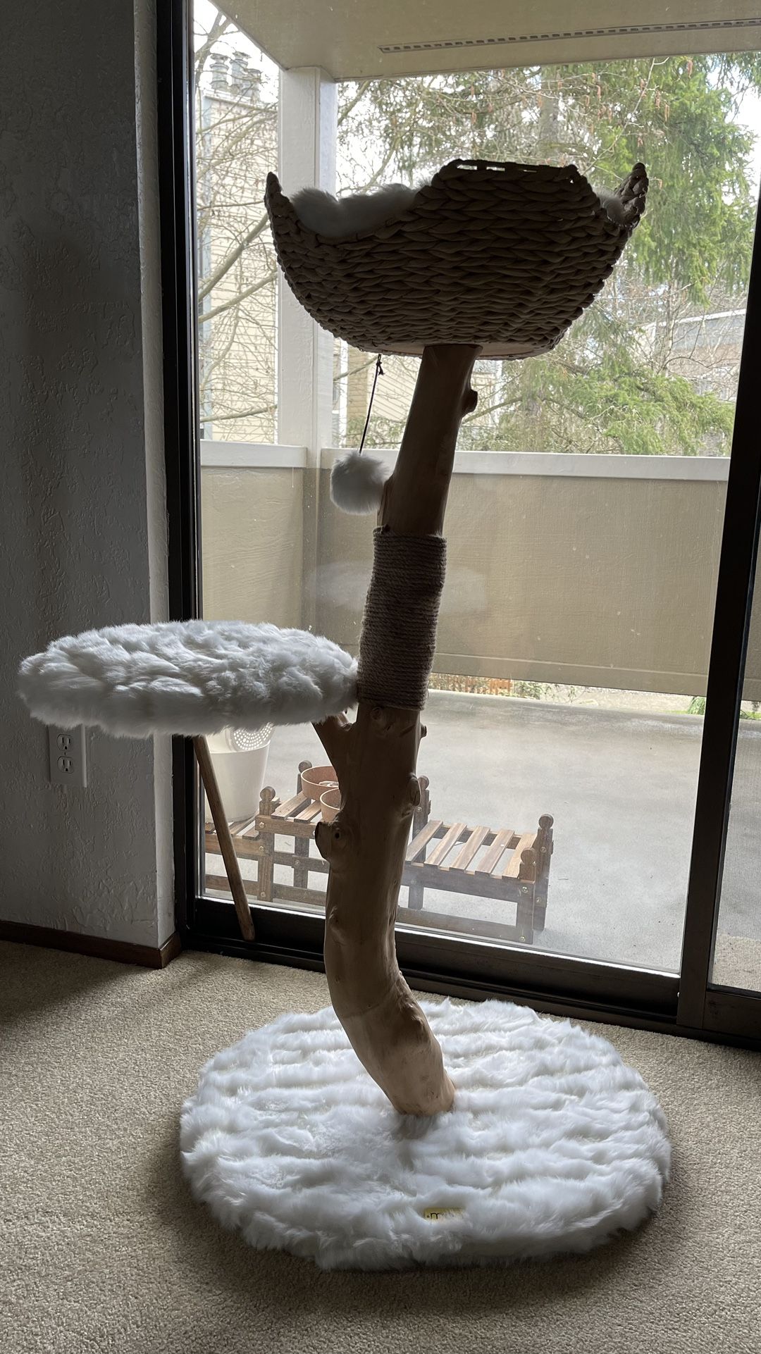 Mau Pets Uni White Cat Tree