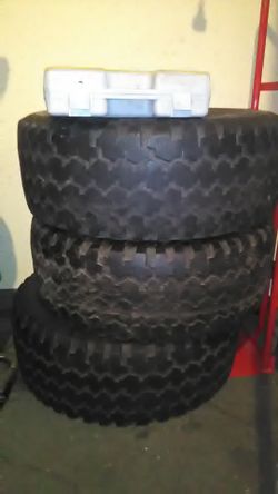 33x12.50x15 goodyear tires