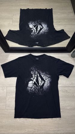 Y2K 2000s Volcom Stone Cracking Logo Shirt